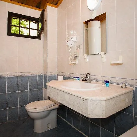 Здравен курорт Villas Elenite Елените