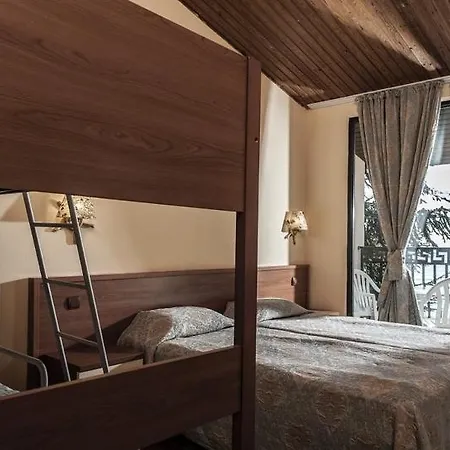 Здравен курорт Villas Elenite