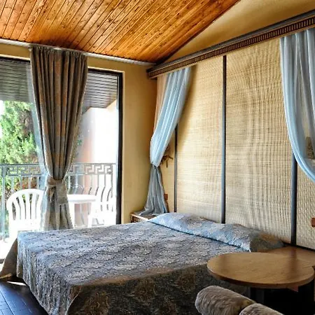 Villas Elenite