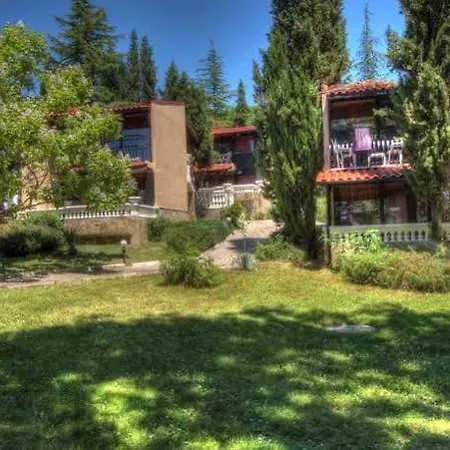 Здравен курорт Villas Elenite 3*