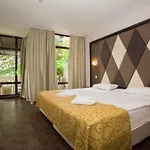 Villas Elenite אתר נופש 3*