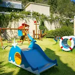 Villas Elenite Resort
