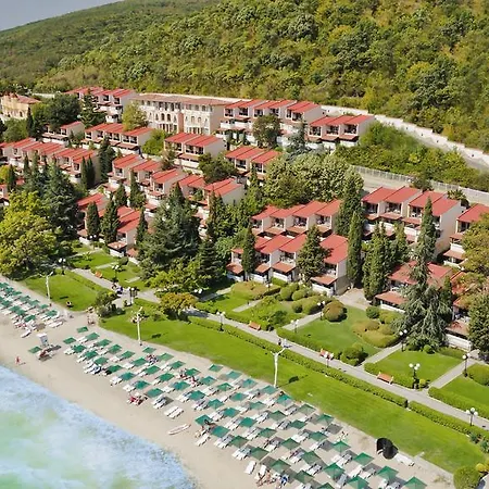 Resort Villas Elenite 3*