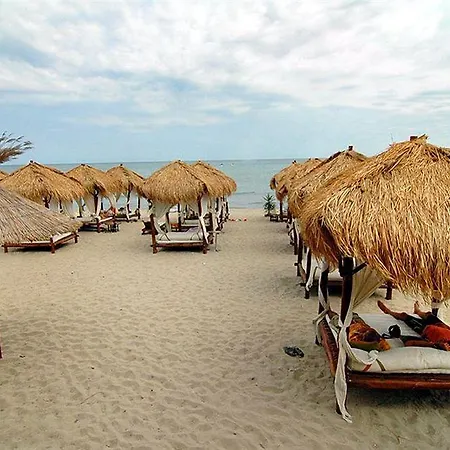 Villas Elenite منتجع