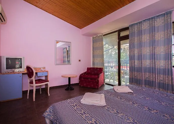 Villas Elenite 3* Elenite