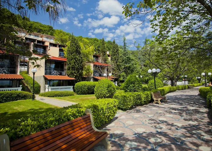 Resort Villas Elenite 3*